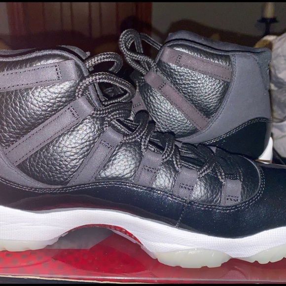 Jordan retro 11s size 10.5 men